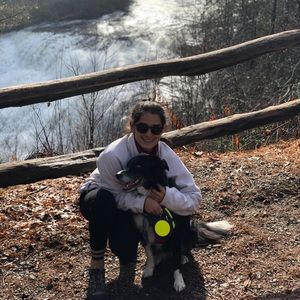 Meet your Posher, Stephanie